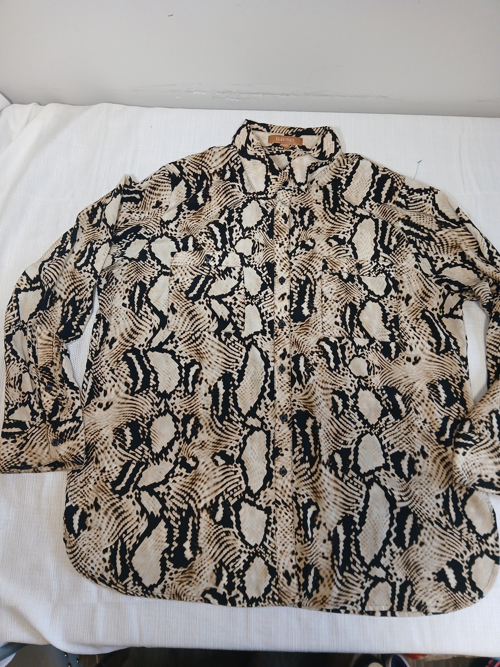 Ellen Tracy Beige and Black Snake-Print Button-Down Shirt